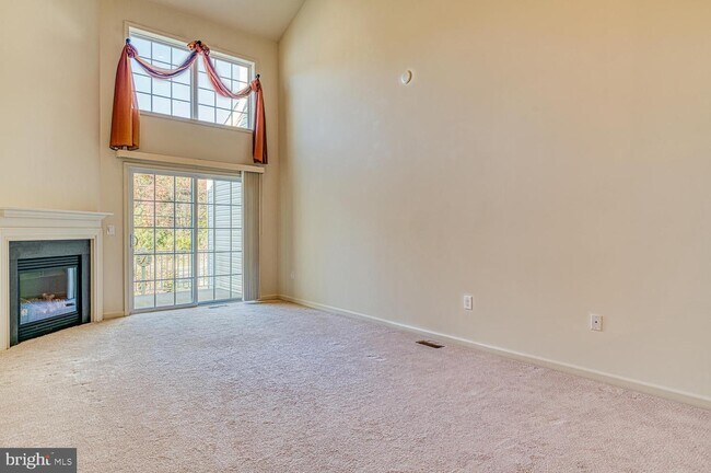 Building Photo - 1802 Schindler Dr