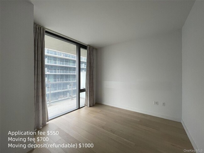 Building Photo - 13101 40th Rd