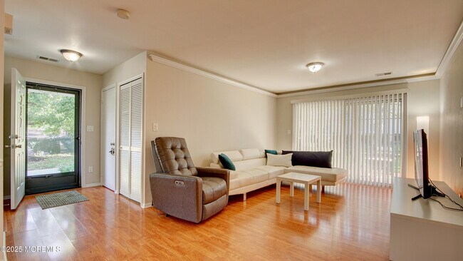 Building Photo - 227 Paddington Ct