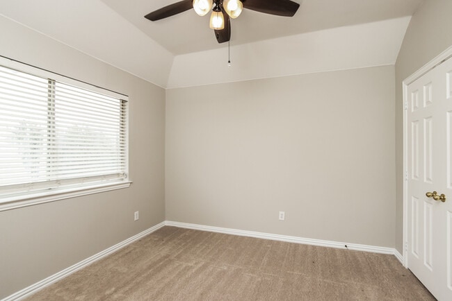 Building Photo - 1161 Masters Dr