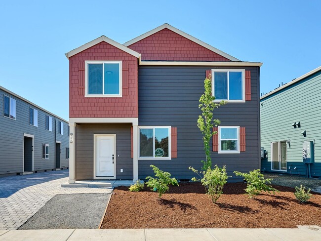 Building Photo - 104 28th Ave SE