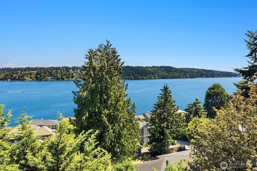 Rooftop view - 3825 NE 155th Pl