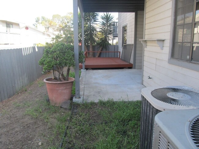 Building Photo - Chula Vista Condo