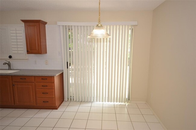Building Photo - 2107 Bridal Path