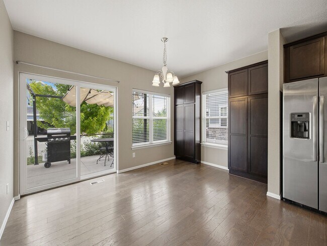 Building Photo - 2304 Winding Dr