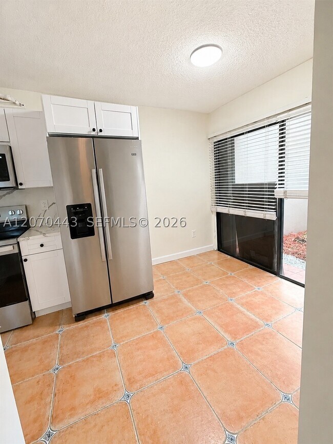 Building Photo - 3522 Torremolinos Ave