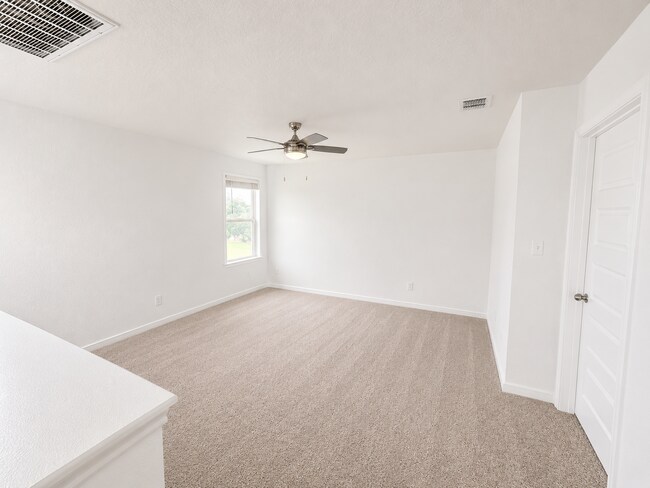 Building Photo - St. Hedwig Home with Game Room & Community Amenities - Realtor Commission: $500