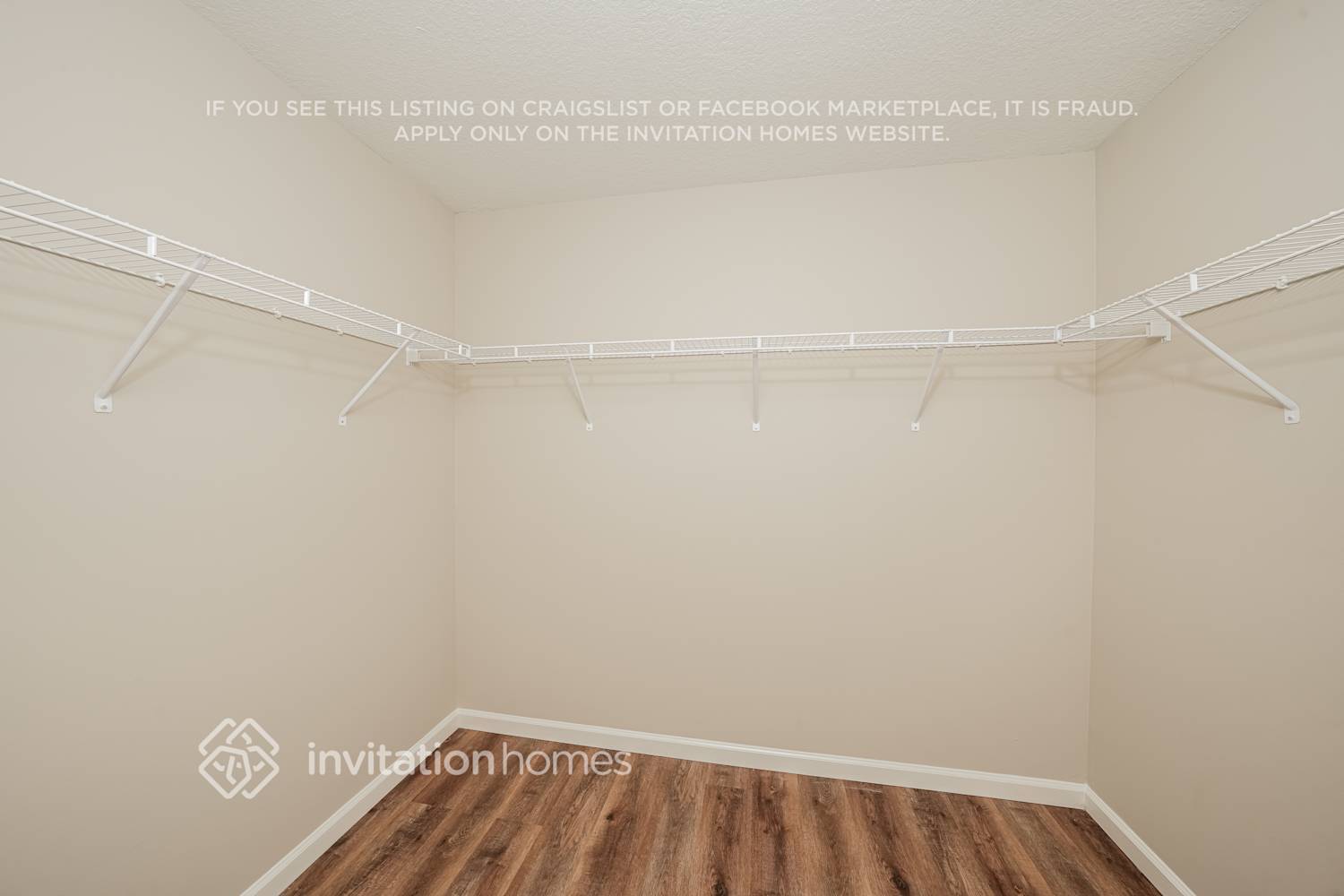 Building Photo - 807 SW California Blvd