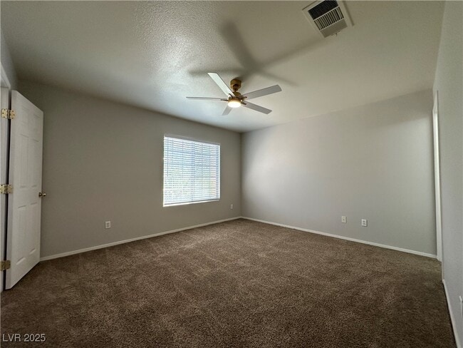 Building Photo - 2637 Heathrow St
