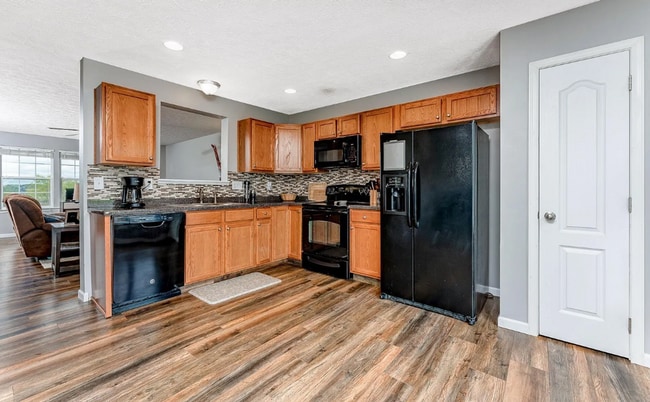 Building Photo - 199 Birds Eye View Dr