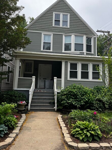Building Photo - 1028 Greenleaf St