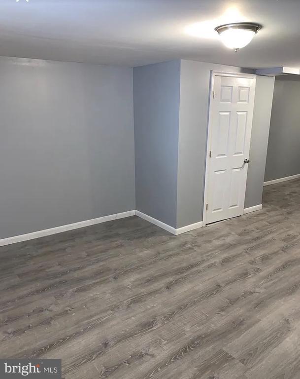 Building Photo - 1119 Kenwood Rd