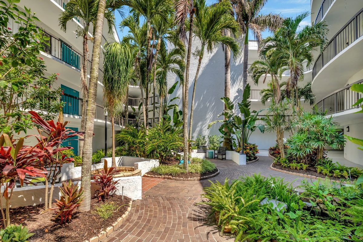 Building Photo - 1357 NE Ocean Blvd