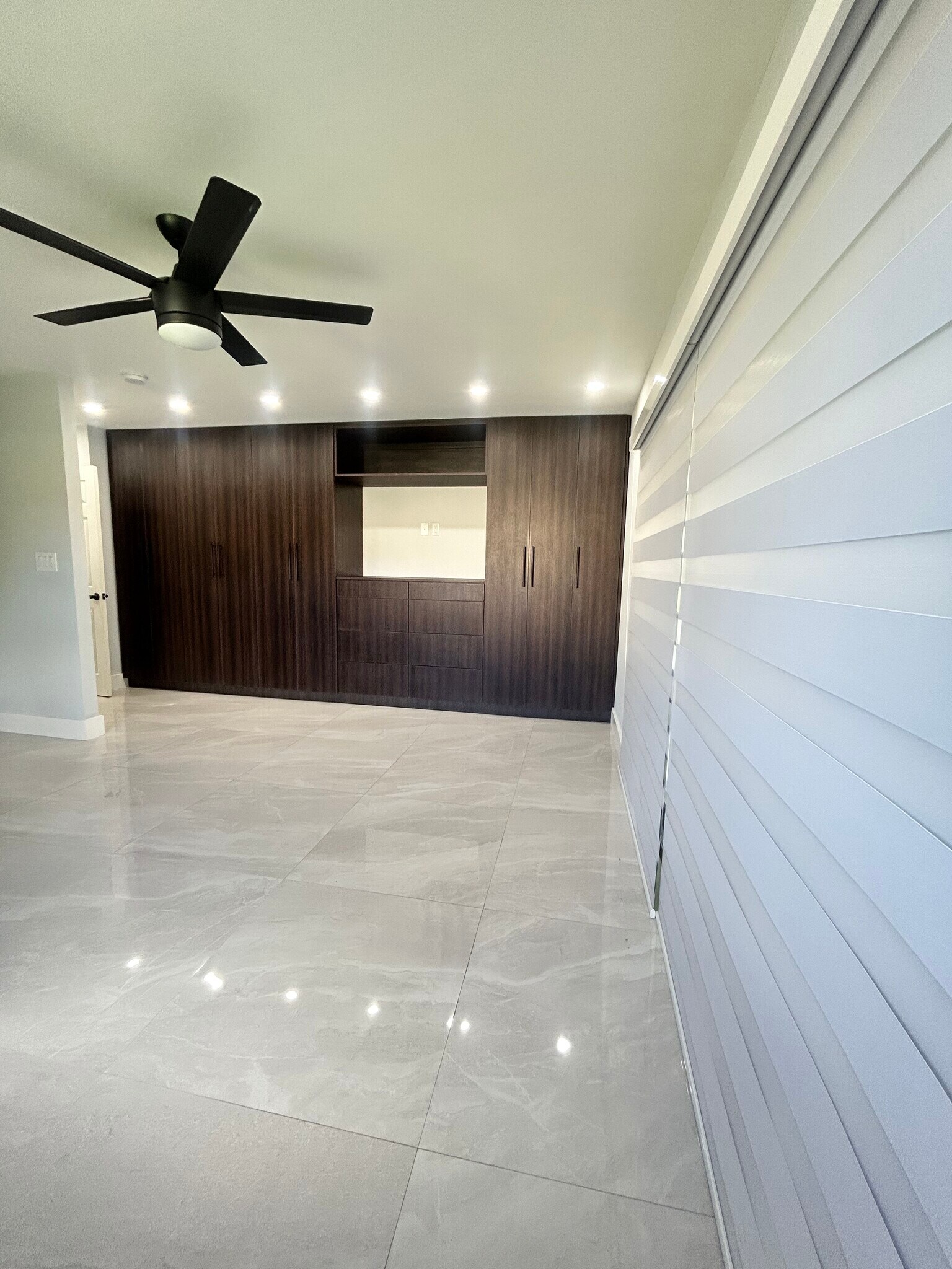 Building Photo - 10401 SW 93rd St