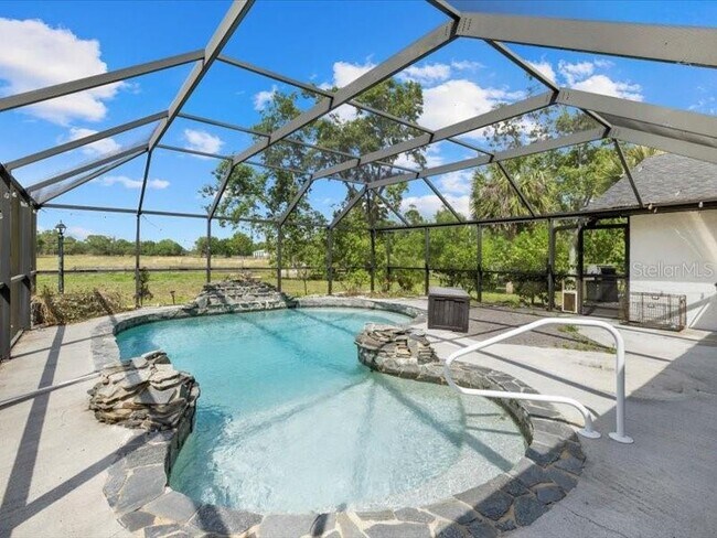 Building Photo - 15650 Prairie Creek Blvd