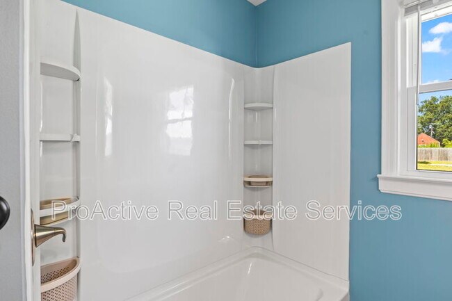 Building Photo - 1155 Melvin Dr