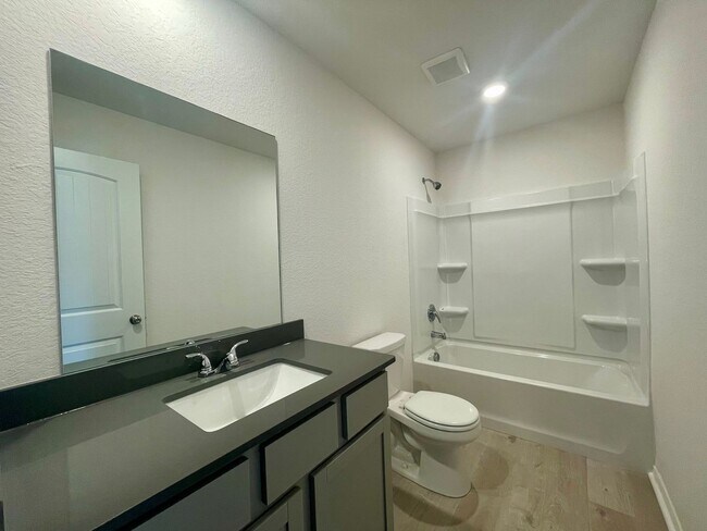 Building Photo - New Home For Rent!