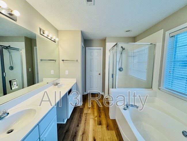 Building Photo - 8942 Stoneridge Pl