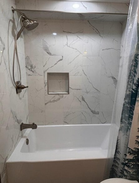 Building Photo - 84 River Bend Dr