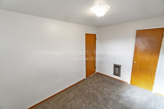 Building Photo - 620 E Euclid Ave