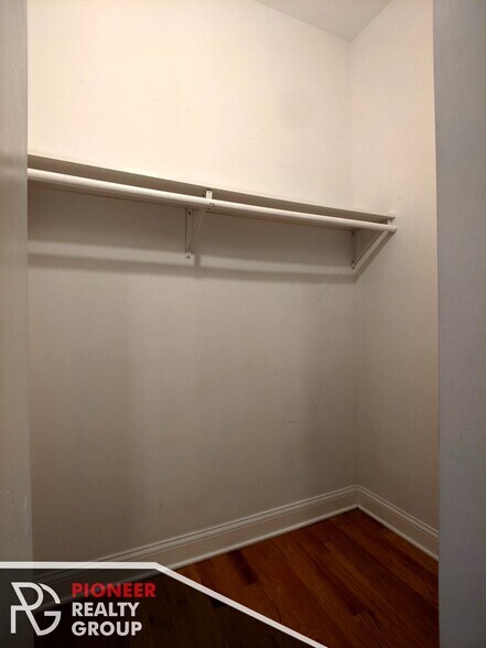 Building Photo - 1224 N Dearborn St