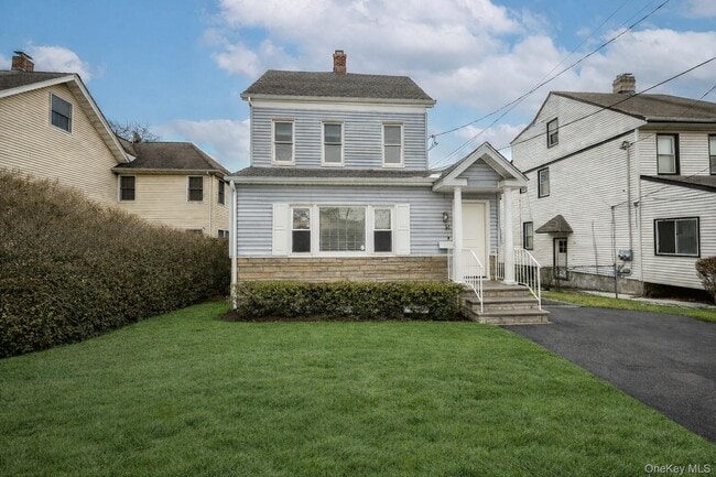 Building Photo - 14 Deane Pl