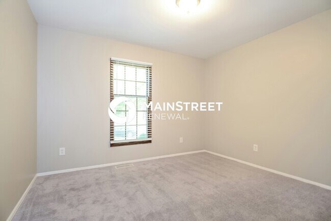 Building Photo - 4 Bedroom Pet-Friendly Home in Florissant,...
