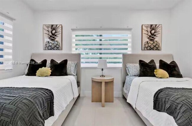 Building Photo - 9958 SW 216th St