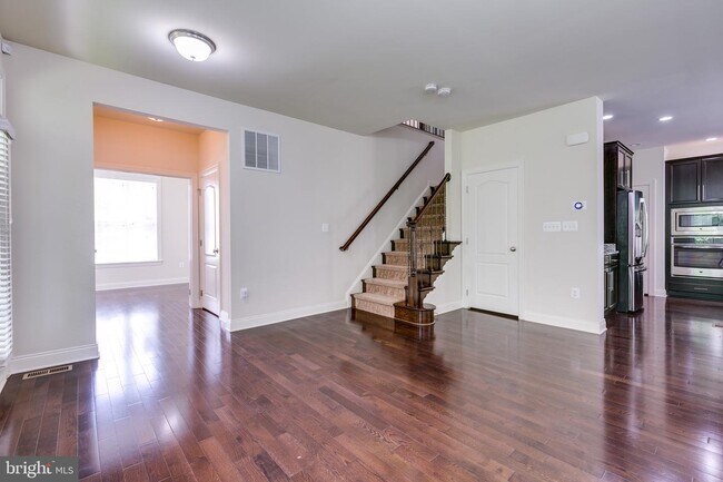 Building Photo - 42948 Courtland Chase Square