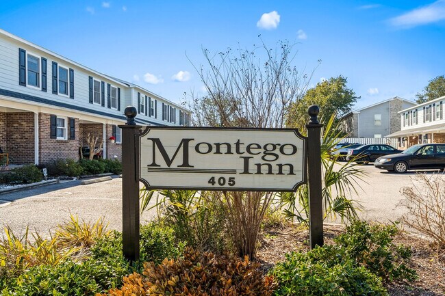 Building Photo - 405 13th Ave S