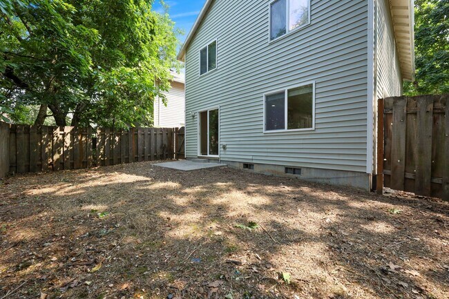 Building Photo - 117 SE 129th Ave