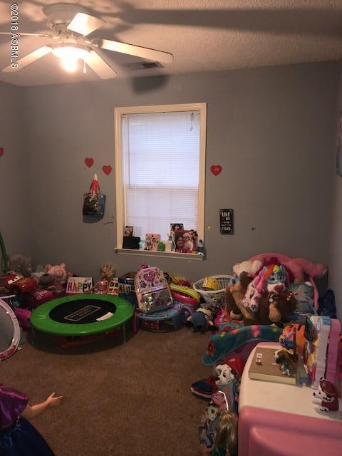 Building Photo - 29 Ardmore Ave