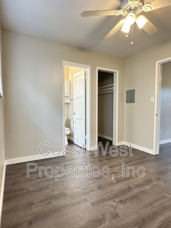 Building Photo - 4431 College Ave