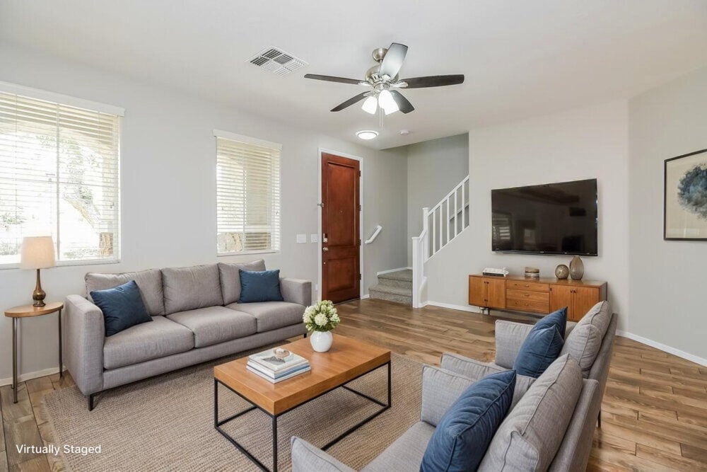 Building Photo - 10117 E Isabella Ave