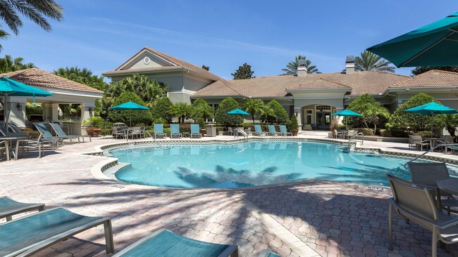Building Photo - 1000 Plantation Lakes Cir
