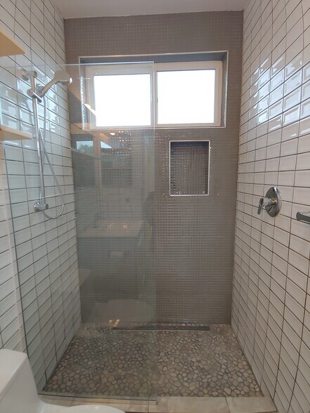 Building Photo - 4044 Alla Rd