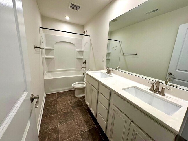 Building Photo - 11148 Comiskey Ln