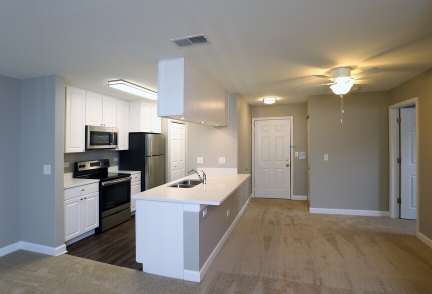 The Wheatlands 1225 Deerfield Pky Buffalo Grove IL 60089 Apartment