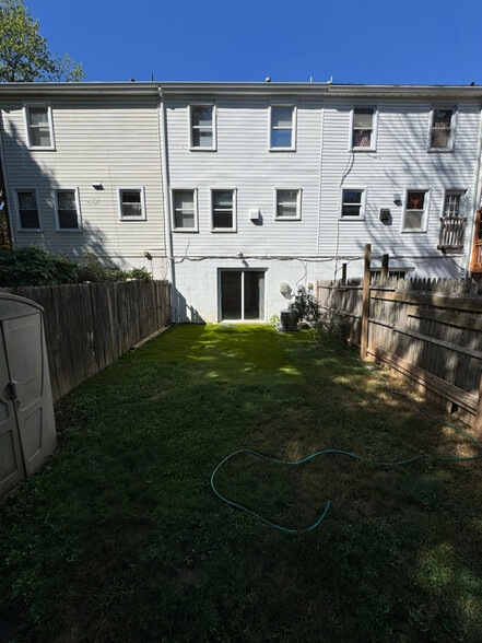 Building Photo - 9739 Bragg Ln