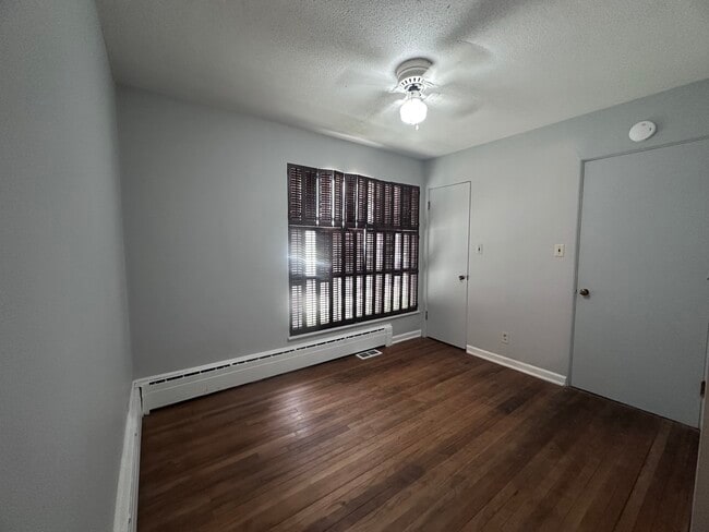 Building Photo - 3570-S Vermilion-N