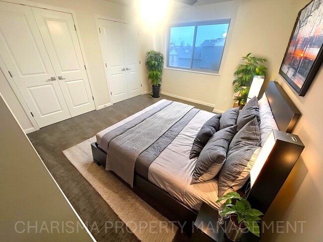 Building Photo - 9300 W 32nd St