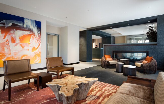 Building Photo - 480 Main St