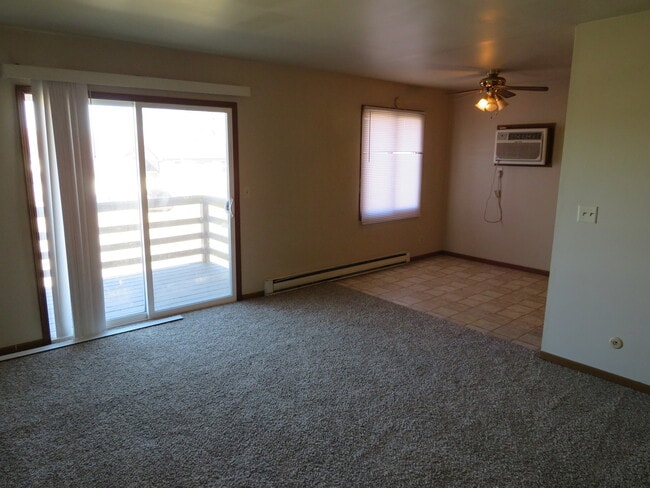 Building Photo - 2304 Ashland Dr