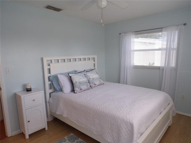 Building Photo - 22308 Laramore Ave