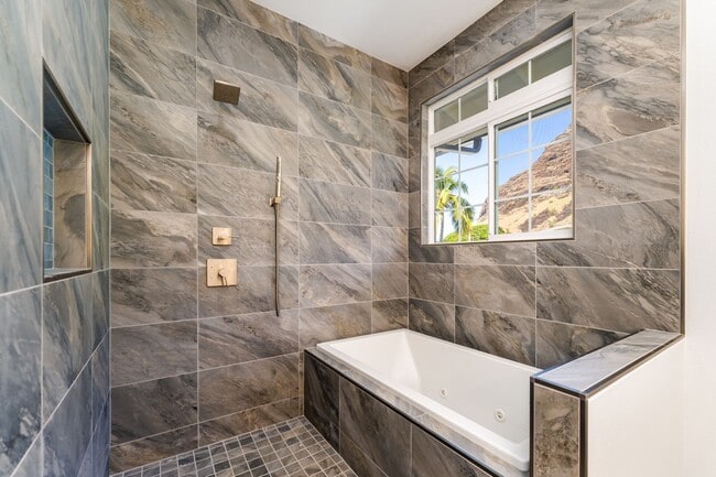 Building Photo - Furnished Luxury Ocean Front Estate in Waianae with Old Hawaii rural setting- 3/5 Luxury, 2 story...