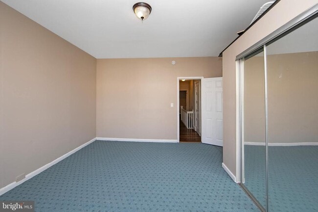 Building Photo - 1078 Morton St