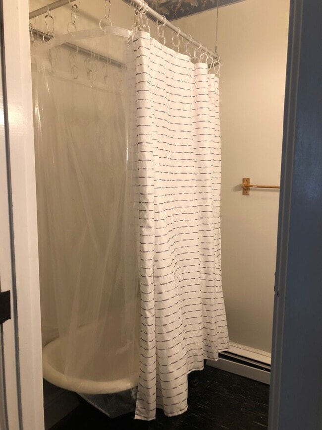 Building Photo - 312 S Upper St