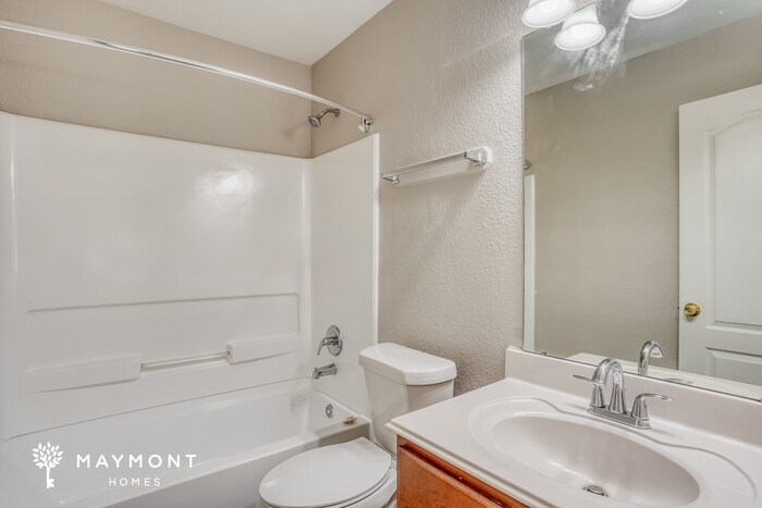 Building Photo - 7830 Ashland Springs Ln