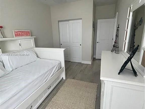 Building Photo - 7139 Greenwood Park Cir