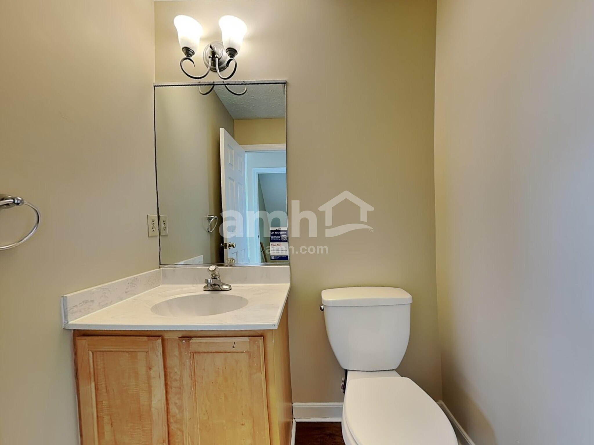 Building Photo - 5671 Longbow Dr